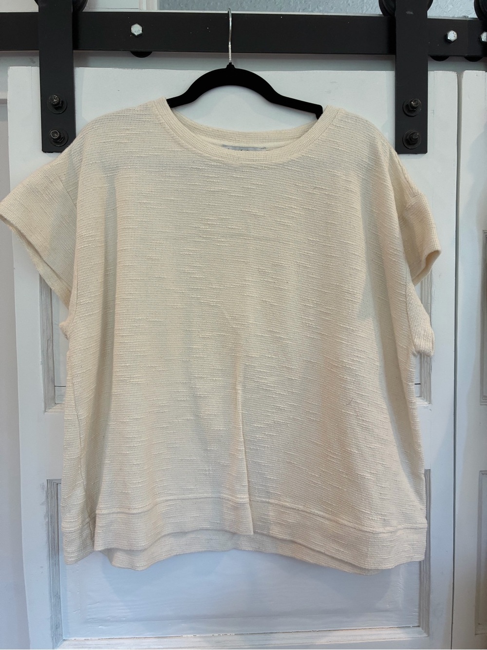 SEE AND BE SEEN - Cream textured Two-Piece Set - Relaxed Top & Drawstring pants - Picture 3 of 6